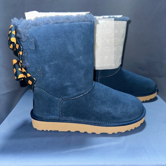 Brand New UGG Women’s Bailey Bow II Retro Spots Boots – Size 6 - Picture 1 of 7
